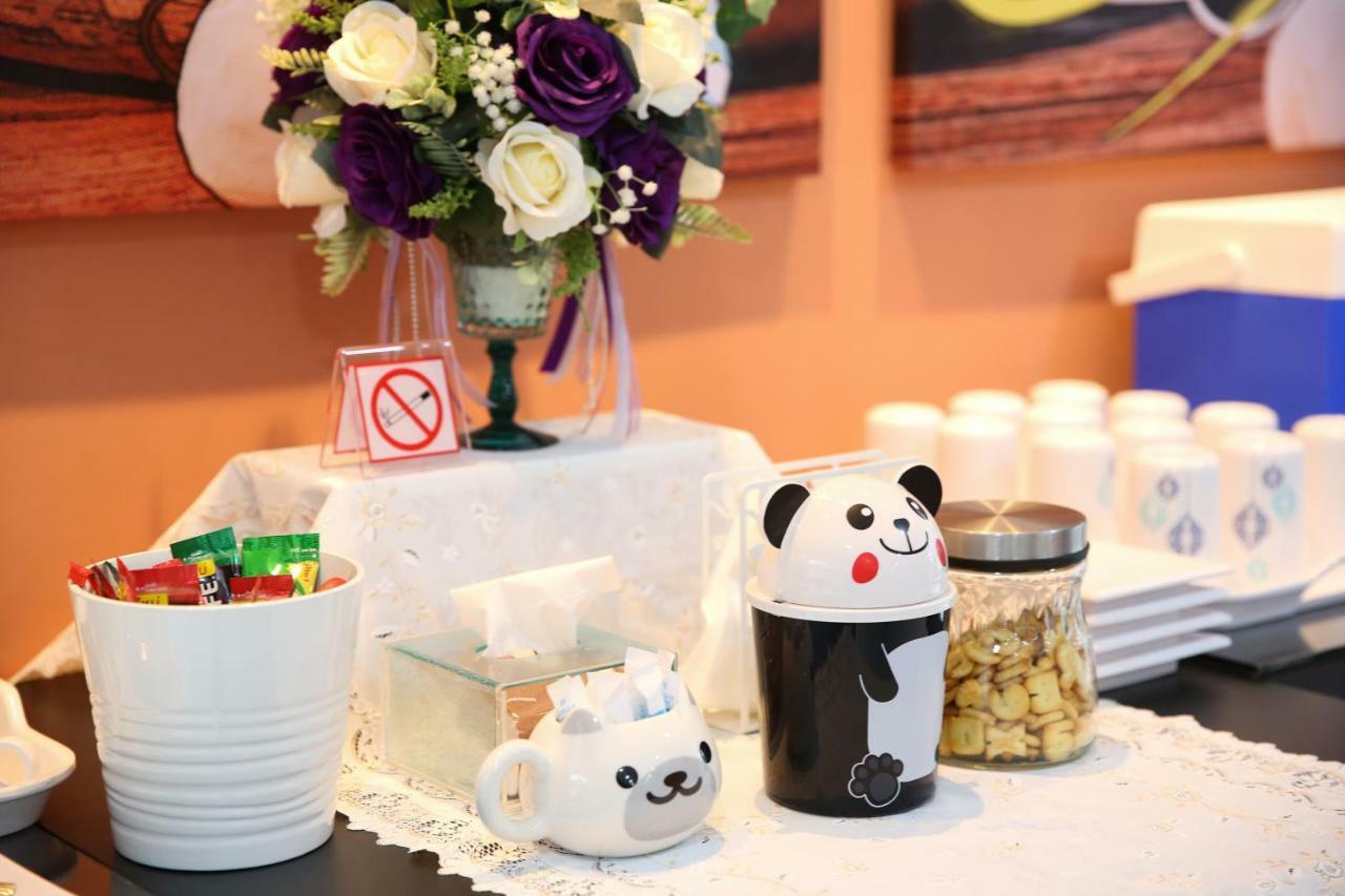 Lucky Panda Hotel Chiang Mai Ngoại thất bức ảnh