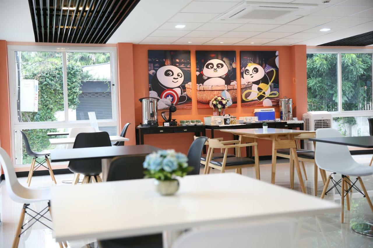 Lucky Panda Hotel Chiang Mai Ngoại thất bức ảnh